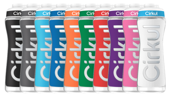 22oz. Grip Squeeze Plastic Bottle & Sport Lid | Studio Pick